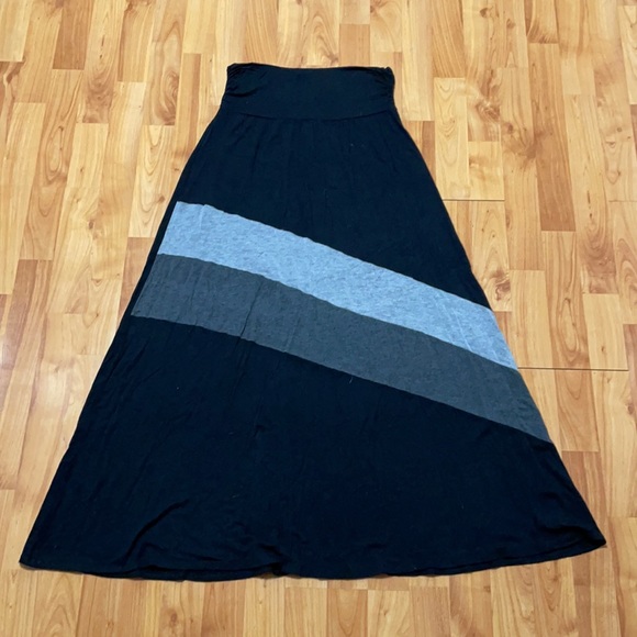AB Studio maxi skirt - size Large - Picture 1 of 3